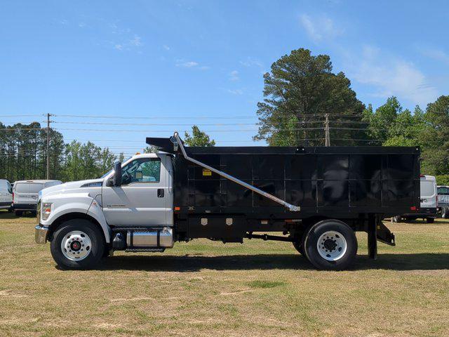 2027 Ford F-750 Base
