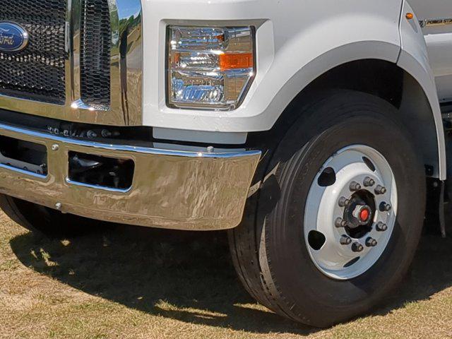 2027 Ford F-750 Base
