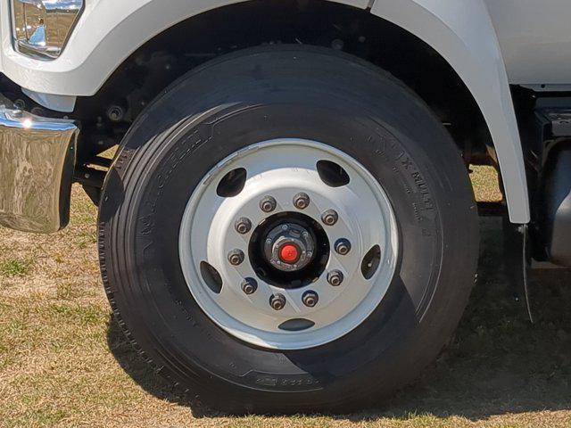 2027 Ford F-750 Base