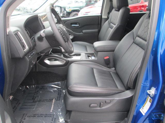2025 Nissan Frontier Crew Cab SL 4x4