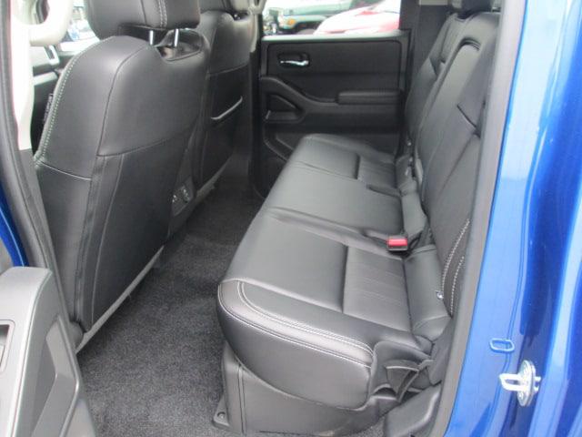 2025 Nissan Frontier Crew Cab SL 4x4