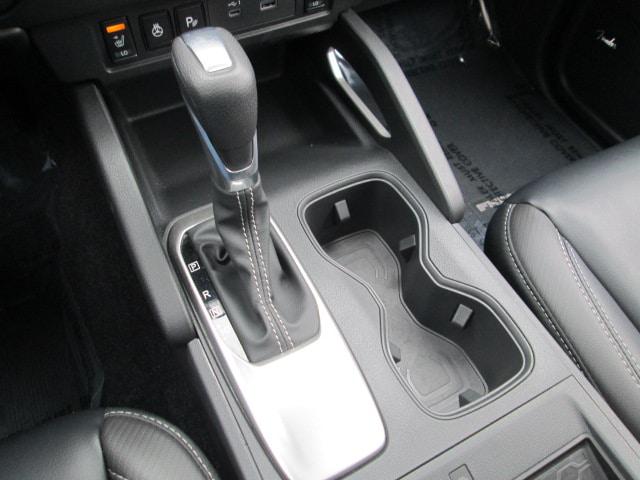 2025 Nissan Frontier Crew Cab SL 4x4