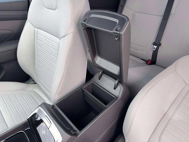 2026 Hyundai Santa Cruz SE