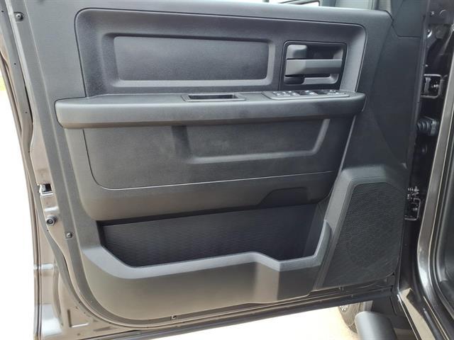 2025 Ram 2500 Tradesman Crew Cab 4x4 6'4" Box
