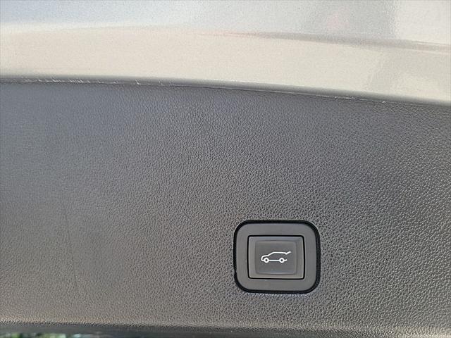 2025 Cadillac XT6 FWD Premium Luxury