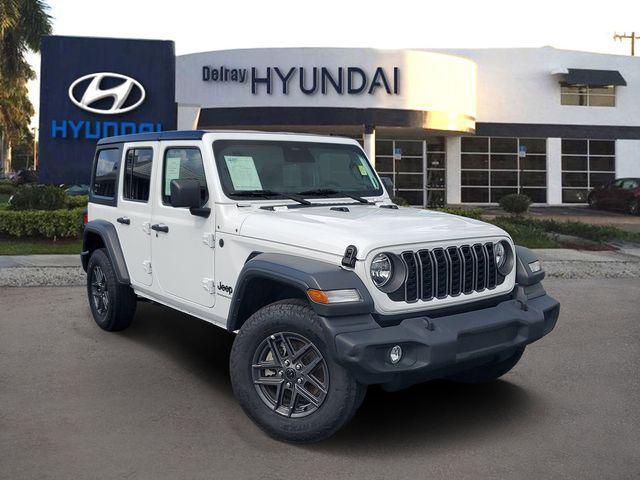 2025 Jeep Wrangler 4-Door Summit 4x4 for sale in DELRAY BEACH, FL