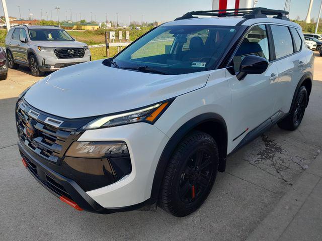 2025 Nissan Rogue Rock Creek