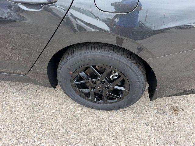 2026 Kia K5 LXS FWD