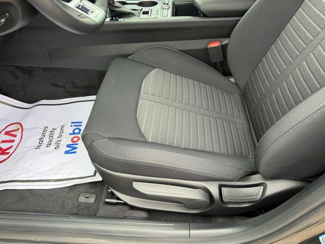 2026 Kia K5 LXS FWD