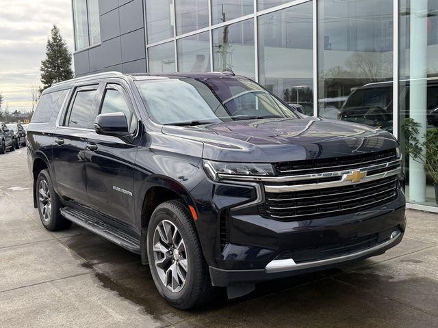 2022 Chevrolet Suburban 4WD LT