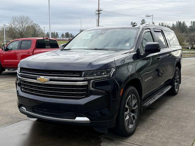 2022 Chevrolet Suburban 4WD LT