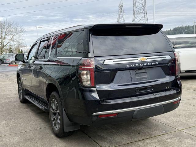 2022 Chevrolet Suburban 4WD LT