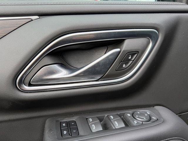 2022 Chevrolet Suburban 4WD LT