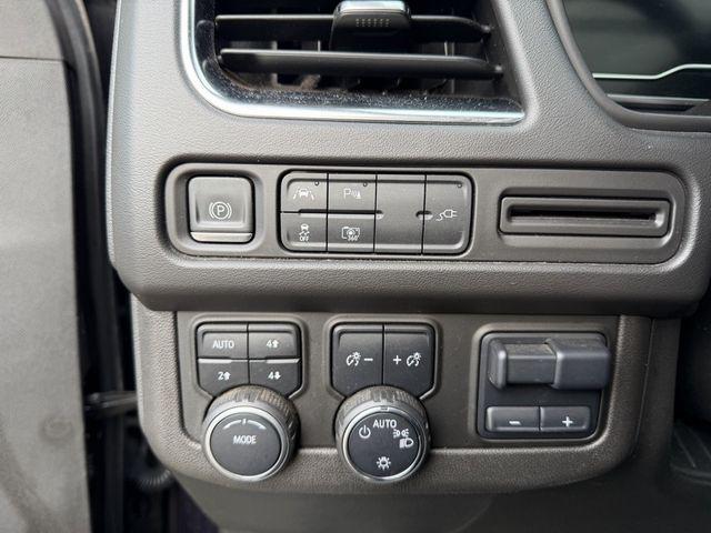 2022 Chevrolet Suburban 4WD LT