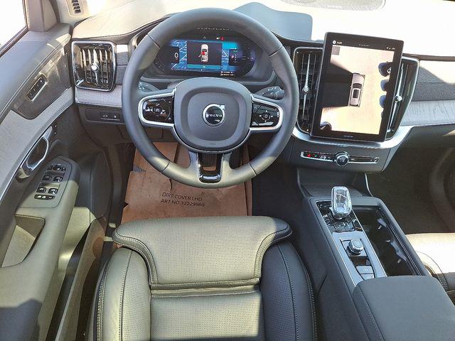 2026 Volvo XC90 Plug-In Hybrid Ultra, T8 AWD, Electric/Gasoline, Bright, 6 Seats