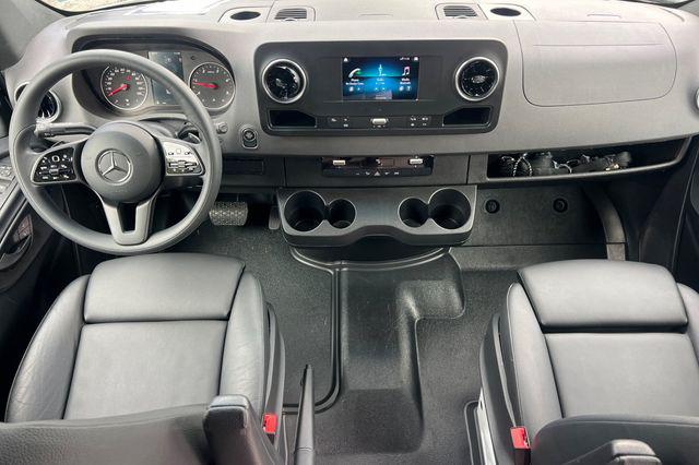 2023 Mercedes-Benz Sprinter 2500 Standard Roof 4-Cyl Diesel HO