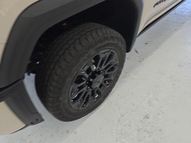 2026 GMC Sierra 2500HD Crew Cab, Standard Bed, AT4, 4WD