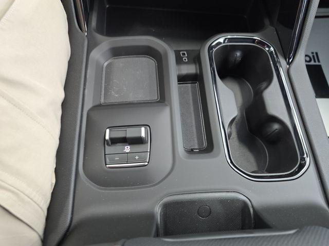 2026 GMC Sierra 2500HD Crew Cab, Standard Bed, AT4, 4WD