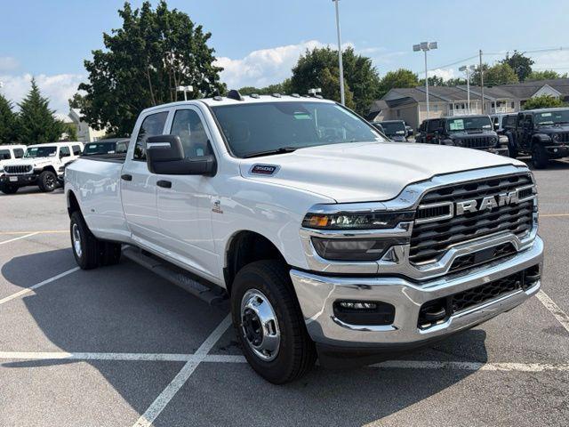 2026 RAM Ram 3500 RAM 3500 TRADESMAN CREW CAB 4X4 8 BOX 2026 RAM Ram 3500 RAM 3500 TRADESMAN CREW CAB 4X4 8 BOX