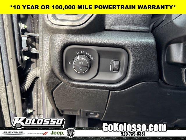 2026 Ram 2500 Black Express Crew Cab 4x4 6'4" Box