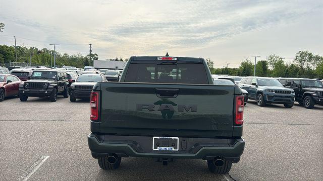 2026 Ram 1500 Big Horn Crew Cab 4x4 5'7" Box