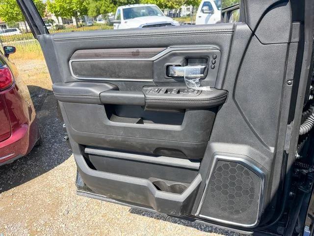 2026 Ram 3500 Laramie Crew Cab 4x4 64 Box