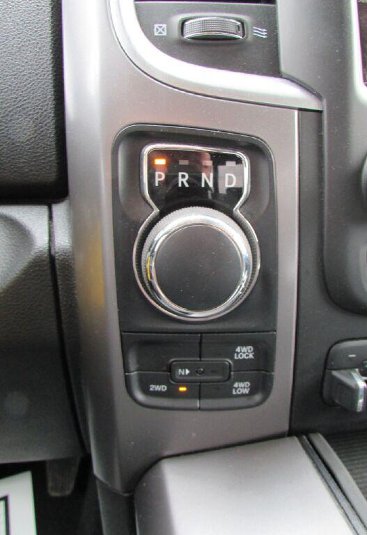 2023 Ram 1500 Classic SLT Crew Cab 4x4 5'7" Box