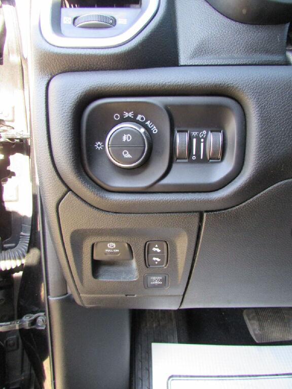 2025 Ram 1500 Laramie Crew Cab 4x4 5'7" Box
