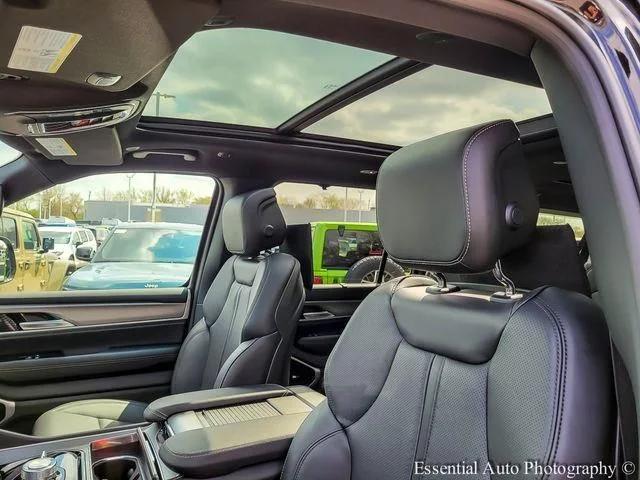 2026 Jeep Grand Wagoneer Limited Altitude 4x4