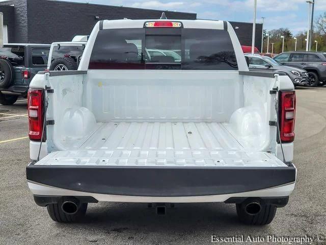 2026 Ram 1500 Express Crew Cab 4x4 5'7" Box
