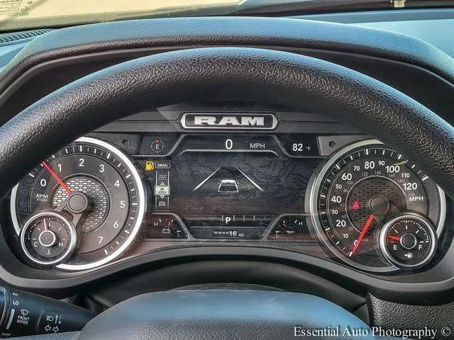 2026 Ram 1500 Express Crew Cab 4x4 5'7" Box