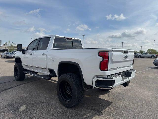 2024 Chevrolet Silverado 2500HD 4WD Crew Cab Standard Bed High Country