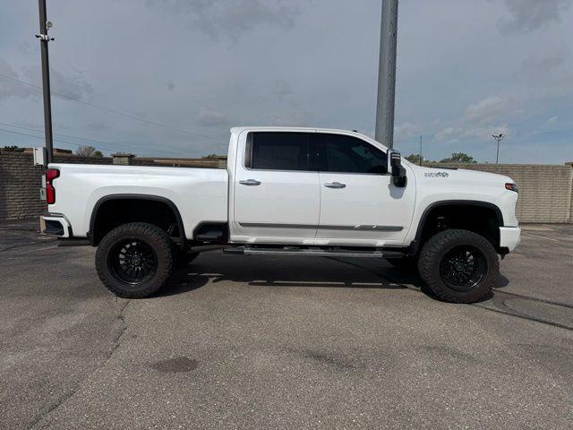 2024 Chevrolet Silverado 2500HD 4WD Crew Cab Standard Bed High Country