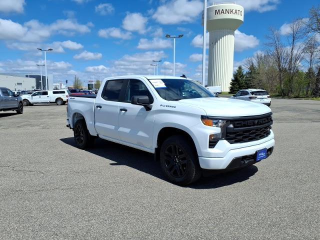 2024 Chevrolet Silverado 1500 4WD Crew Cab Short Bed Custom