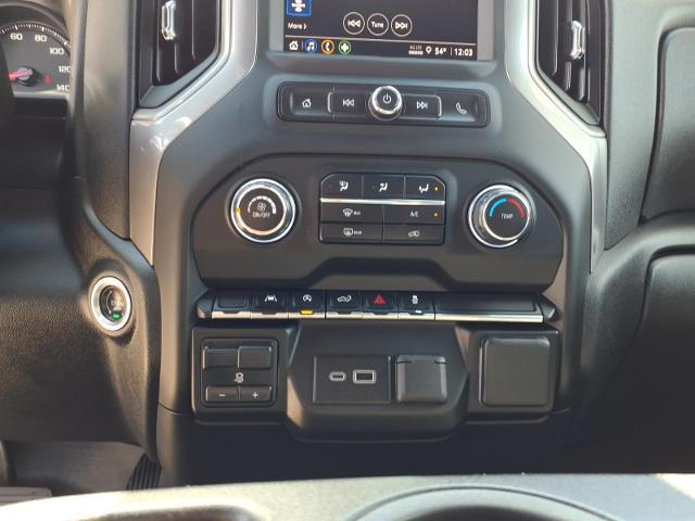 2024 Chevrolet Silverado 1500 4WD Crew Cab Short Bed Custom