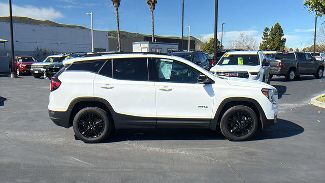 2024 GMC Terrain AWD AT4