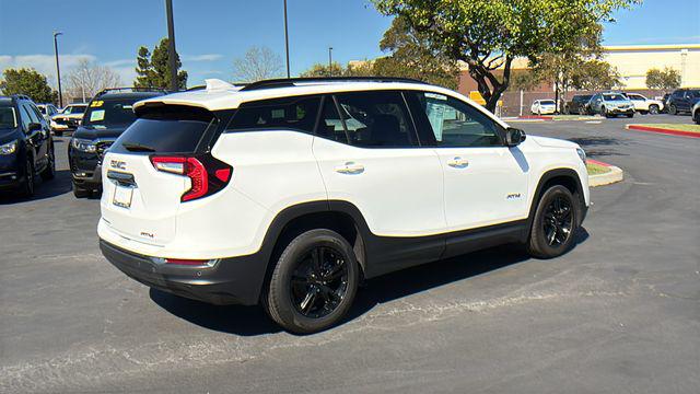 2024 GMC Terrain AWD AT4