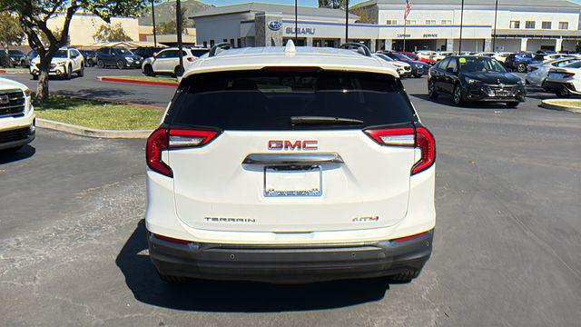 2024 GMC Terrain AWD AT4