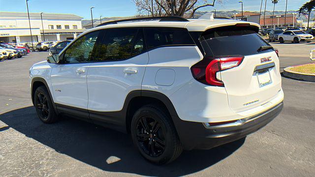 2024 GMC Terrain AWD AT4