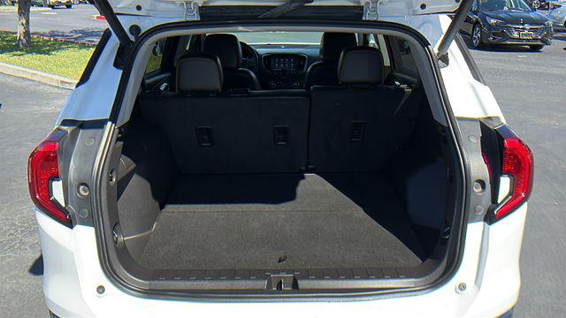 2024 GMC Terrain AWD AT4
