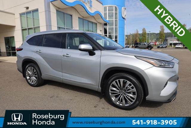 2022 Toyota Highlander Hybrid Platinum for sale in Roseburg, OR