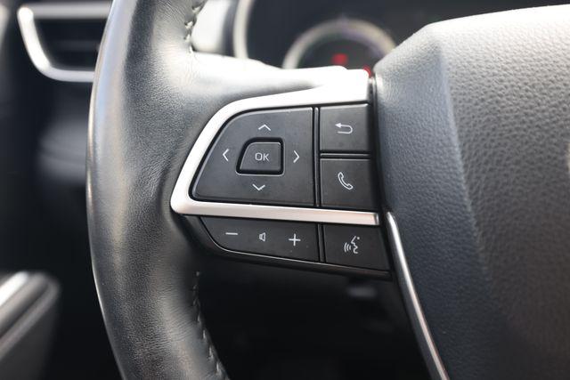 2022 Toyota Highlander Hybrid Platinum