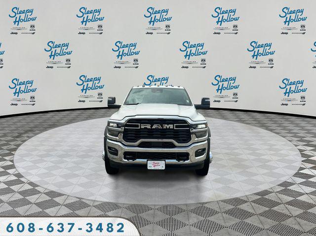 2026 RAM 5500 Chassis RAM 5500 TRADESMAN CHASSIS CREW CAB 4X4 84 CA