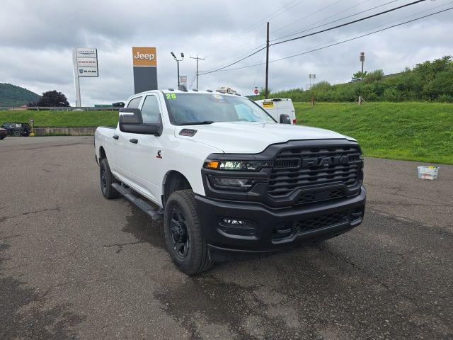 2026 RAM Ram 3500 RAM 3500 TRADESMAN CREW CAB 4X4 64 BOX