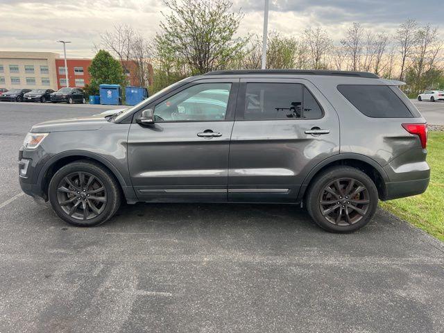 2017 Ford Explorer XLT 2017 Ford Explorer XLT