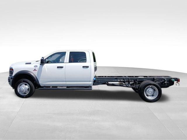 2026 RAM Ram 5500 Chassis Cab RAM 5500 TRADESMAN CHASSIS CREW CAB 4X4 84 CA 2026 RAM Ram 5500 Chassis Cab RAM 5500 TRADESMAN CHASSIS CREW CAB 4X4 84 CA