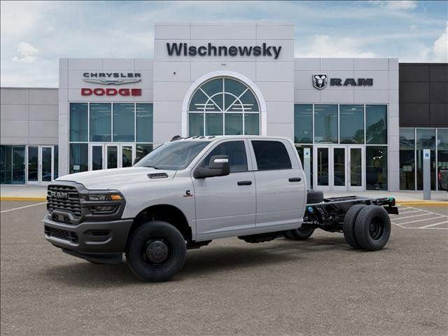 2026 RAM Ram 3500 Chassis Cab RAM 3500 TRADESMAN CREW CAB CHASSIS 4X4 60 CA