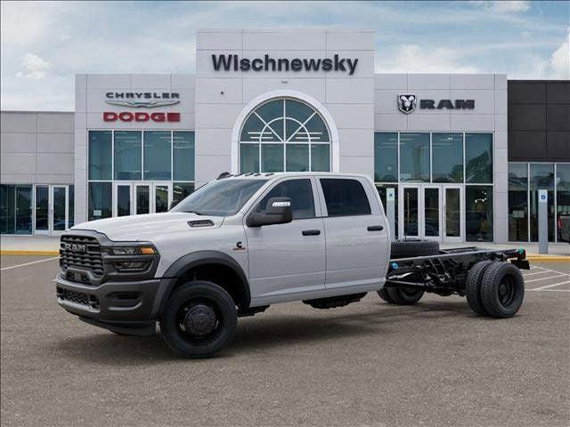2026 RAM 5500 Chassis RAM 5500 TRADESMAN CHASSIS CREW CAB 4X4 84 CA