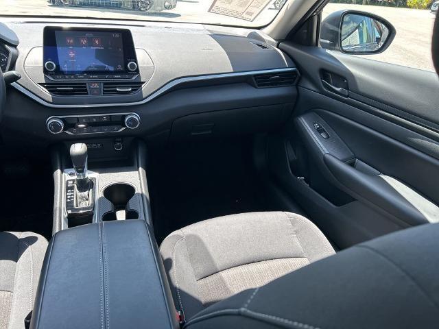 2025 Nissan Altima S FWD