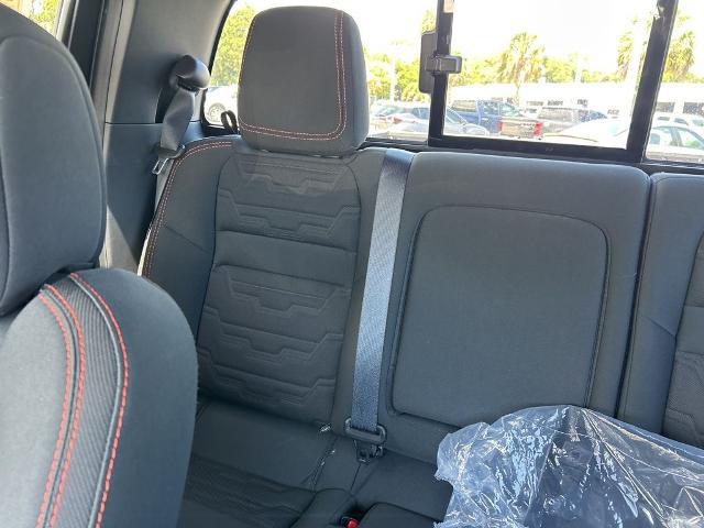 2025 Nissan Frontier Crew Cab PRO-4X 4x4